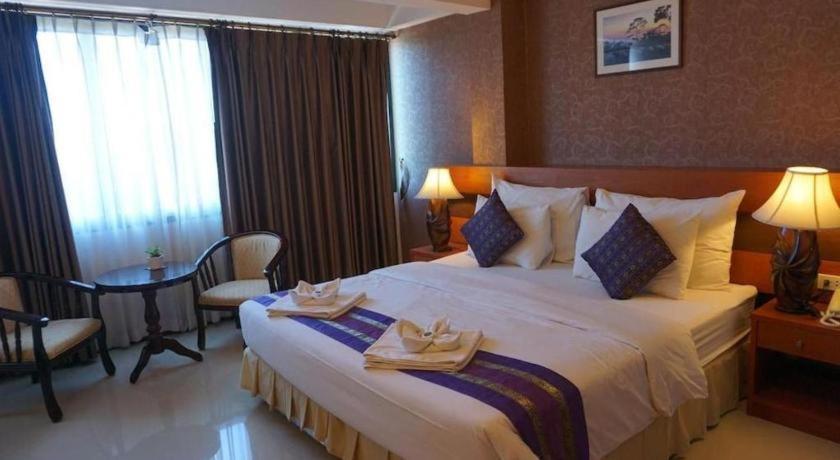 Sirimathani Hotel Лей Экстерьер фото